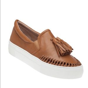 NEW J Slide Tan Leather “Aztec” Slip-On Sneaker 7